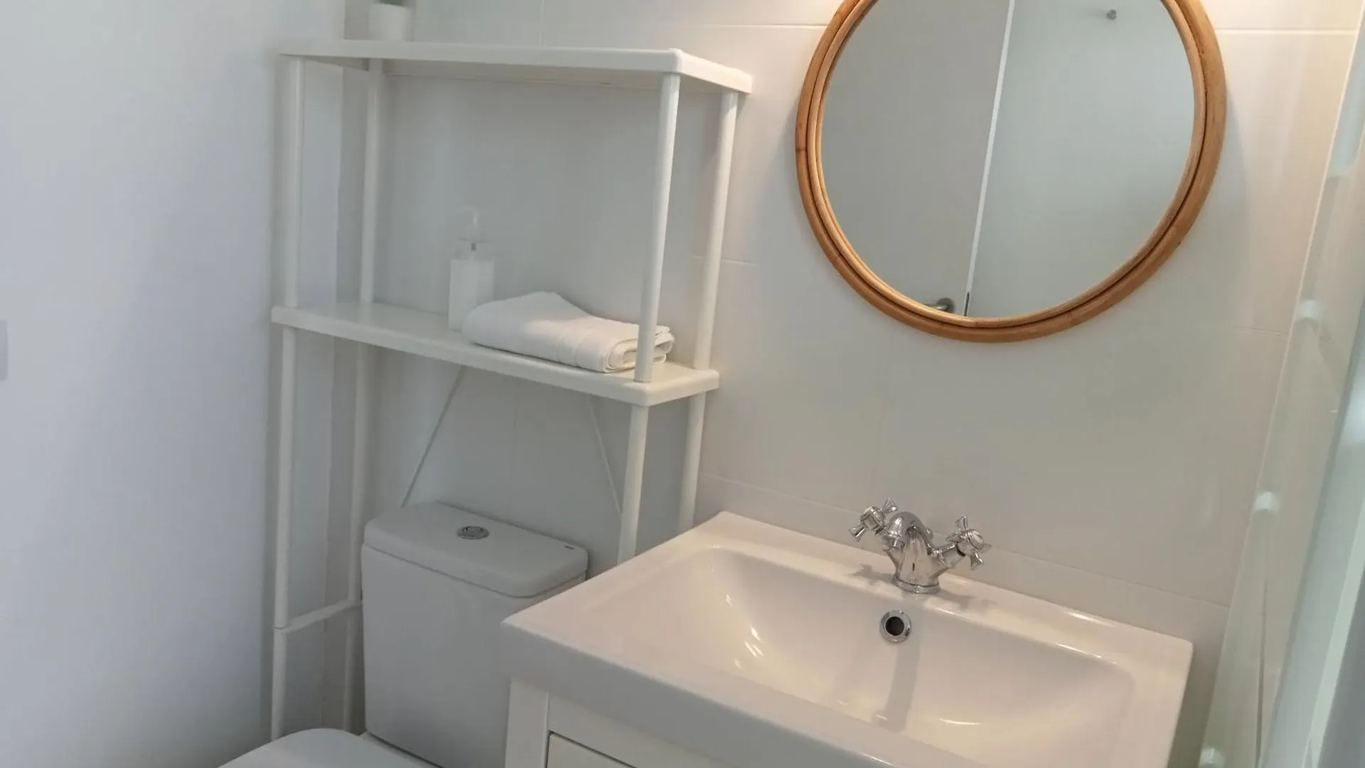 Apartment Quintero Suites San Bartolome